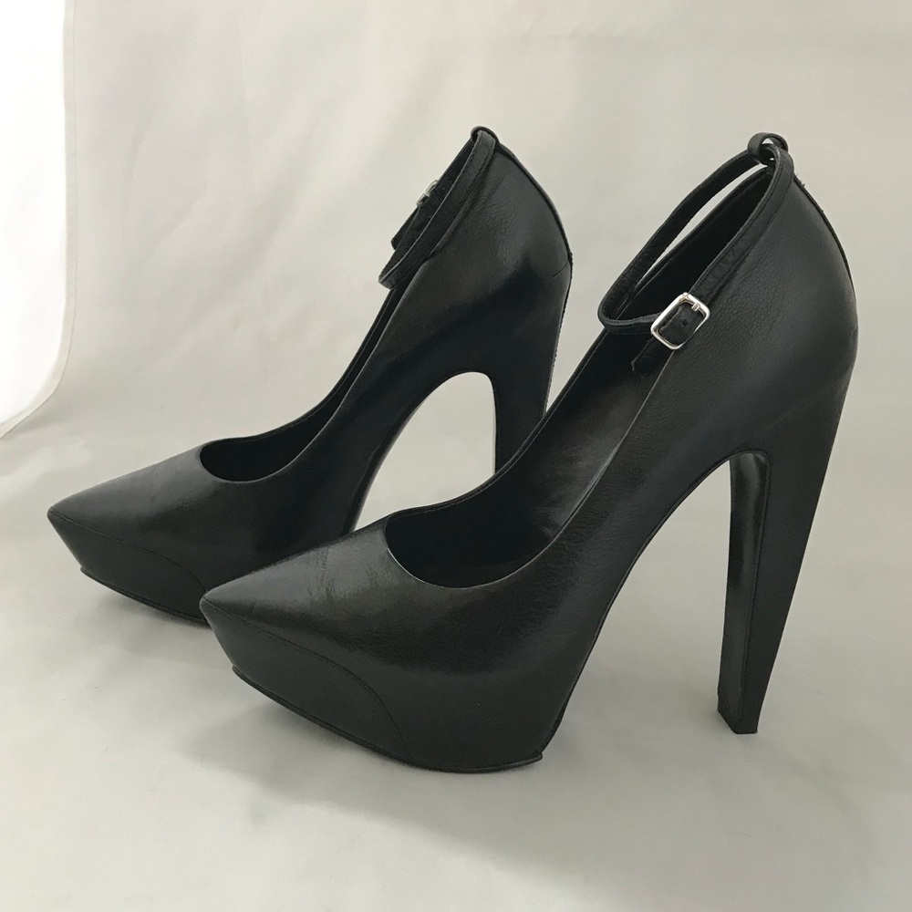 theyskins theory Ziggy platform shoes 8 barneys